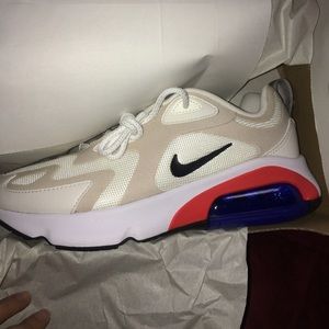 Nike - Women Air Max 200 Brand New